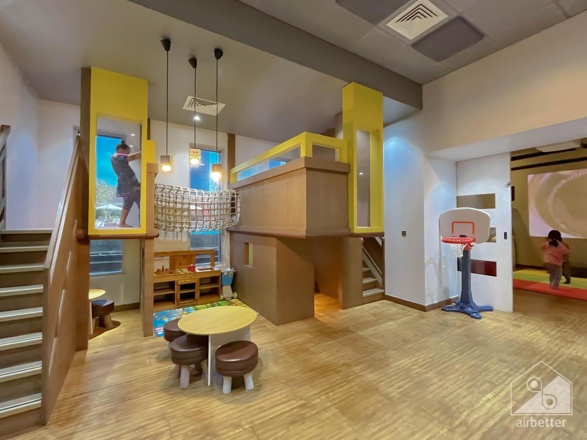 Mall Downtown Luxury With Balcony & View Apartment